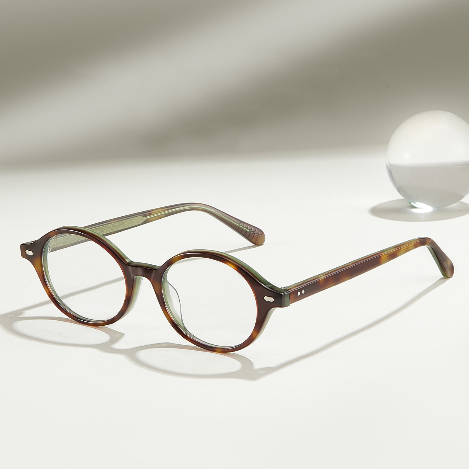 Óculos de acetato hipoalergênico simples ovais BC8046